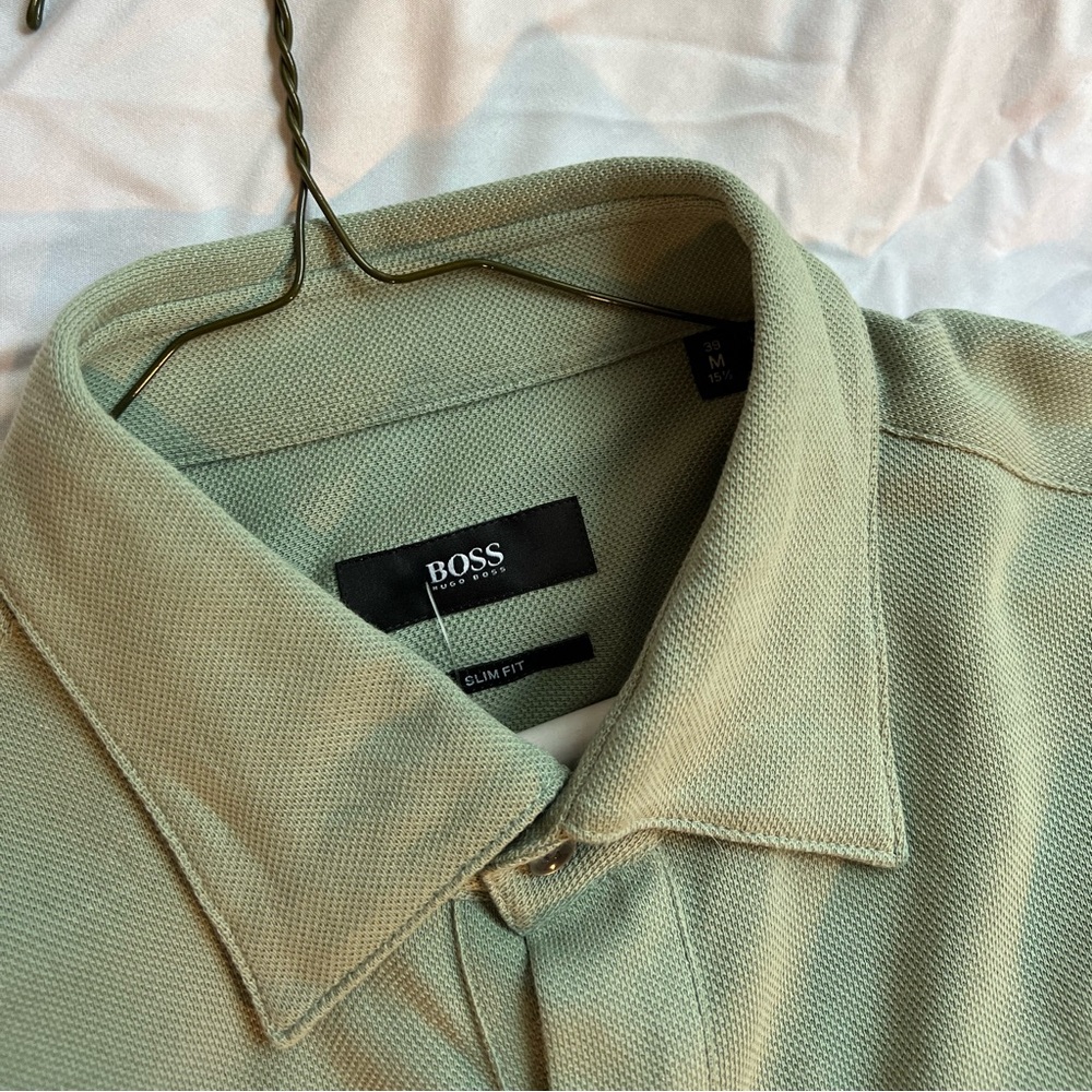 BRAND NEW Boss Men’s Long Sleeve Shrub Shirt Medium